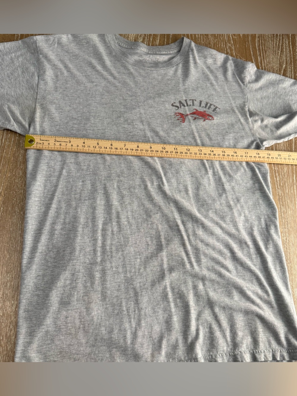 Salt Life Spicy Tuna Graphic Tee Size Medium T-Shirt Coastal Fishing Boating - Picture 3 of 6